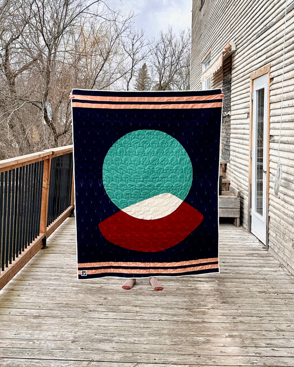 Blanket throw model Présence circulaire | 4 color options