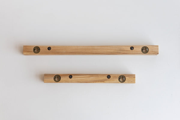 Wooden quilt hangers