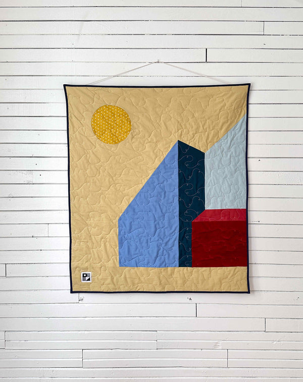 Wall hanging and crib blanket model Rue de l'Église | 4 color options