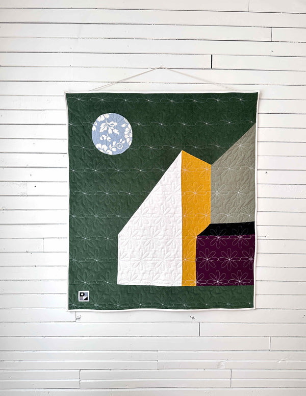 Wall hanging and crib blanket model Rue de l'Église | 4 color options