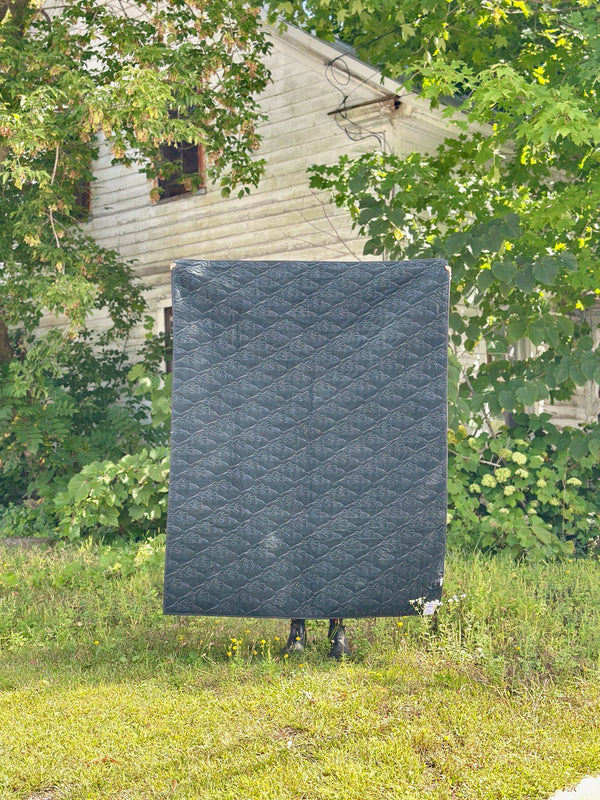 La baie throw blanket | 3 color options