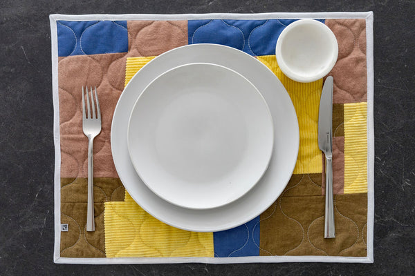 Zero waste "improv" placemat - Blue-yellow